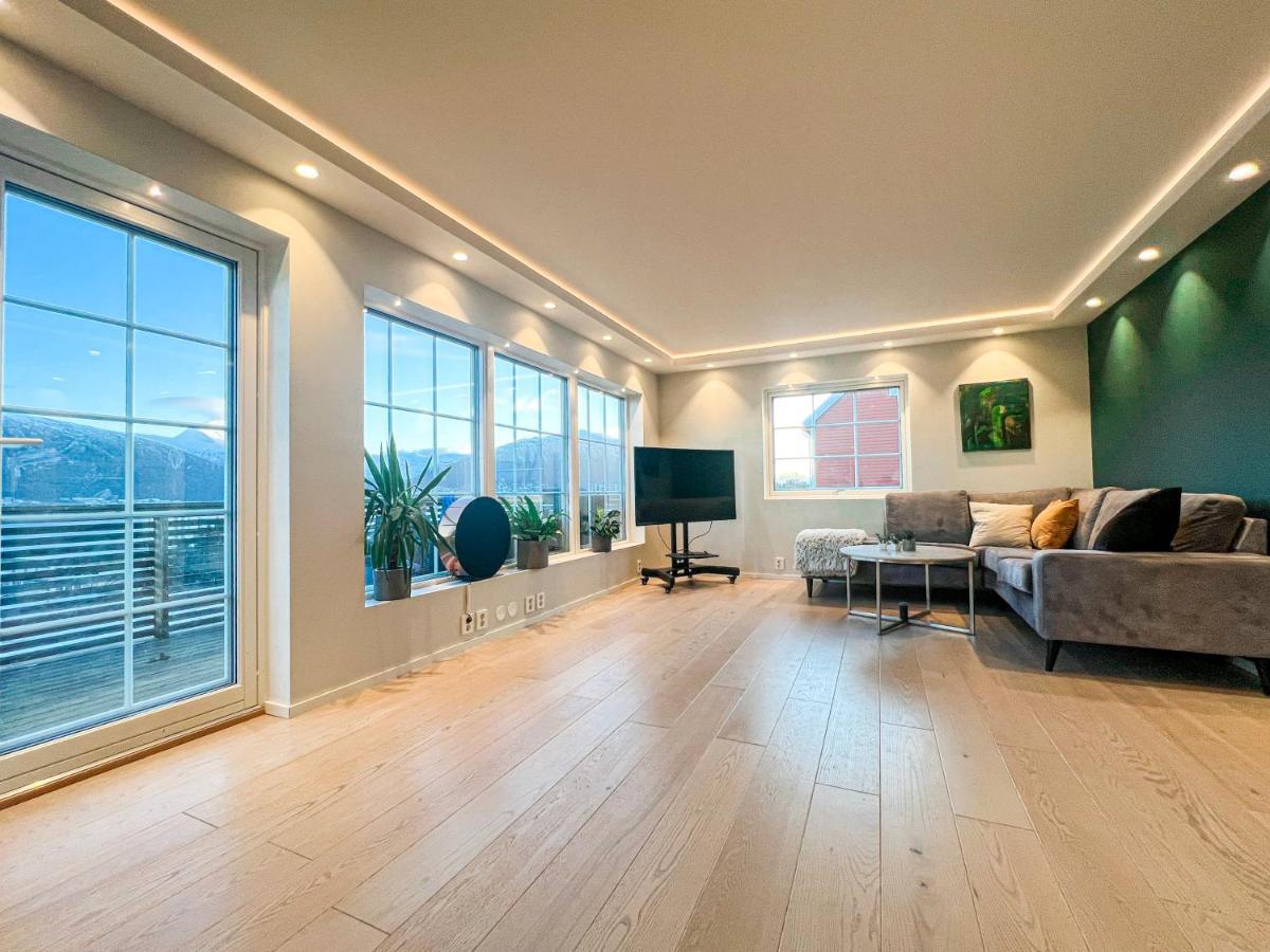 Penthouse Apartment With Amazing View. Τρόμσο Εξωτερικό φωτογραφία